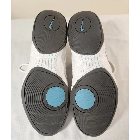 Nike Musique IV sneaker‎ shoe womens size 11 white 324751-141 - Picture 3 of 9